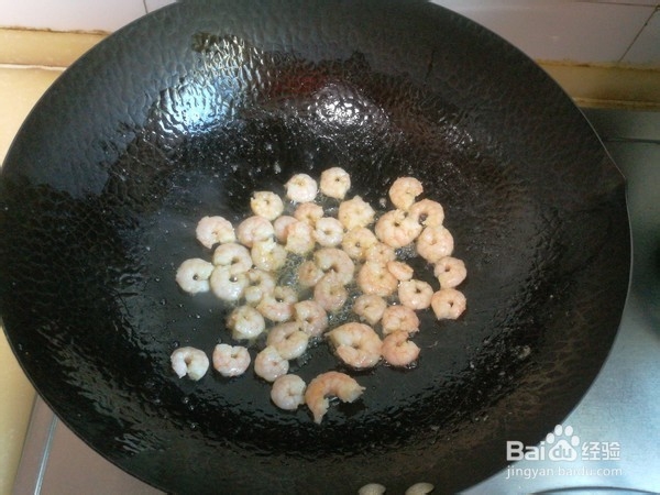 如何制作韭苔鸡蛋炒虾仁