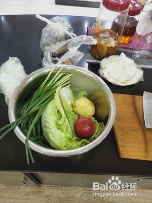 搁锅面的家常做法