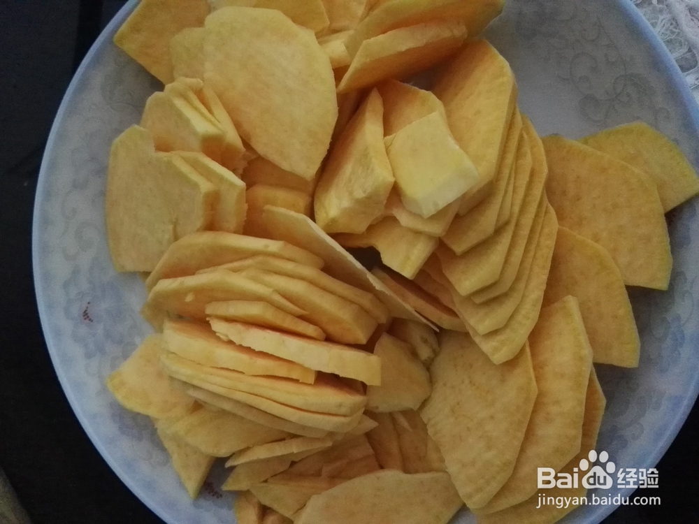 青椒炒红薯的做法