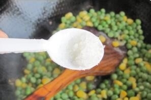 豌豆玉米虾仁的做法!