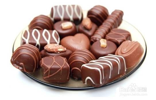 有哪些食物不适合猫咪食用呢?