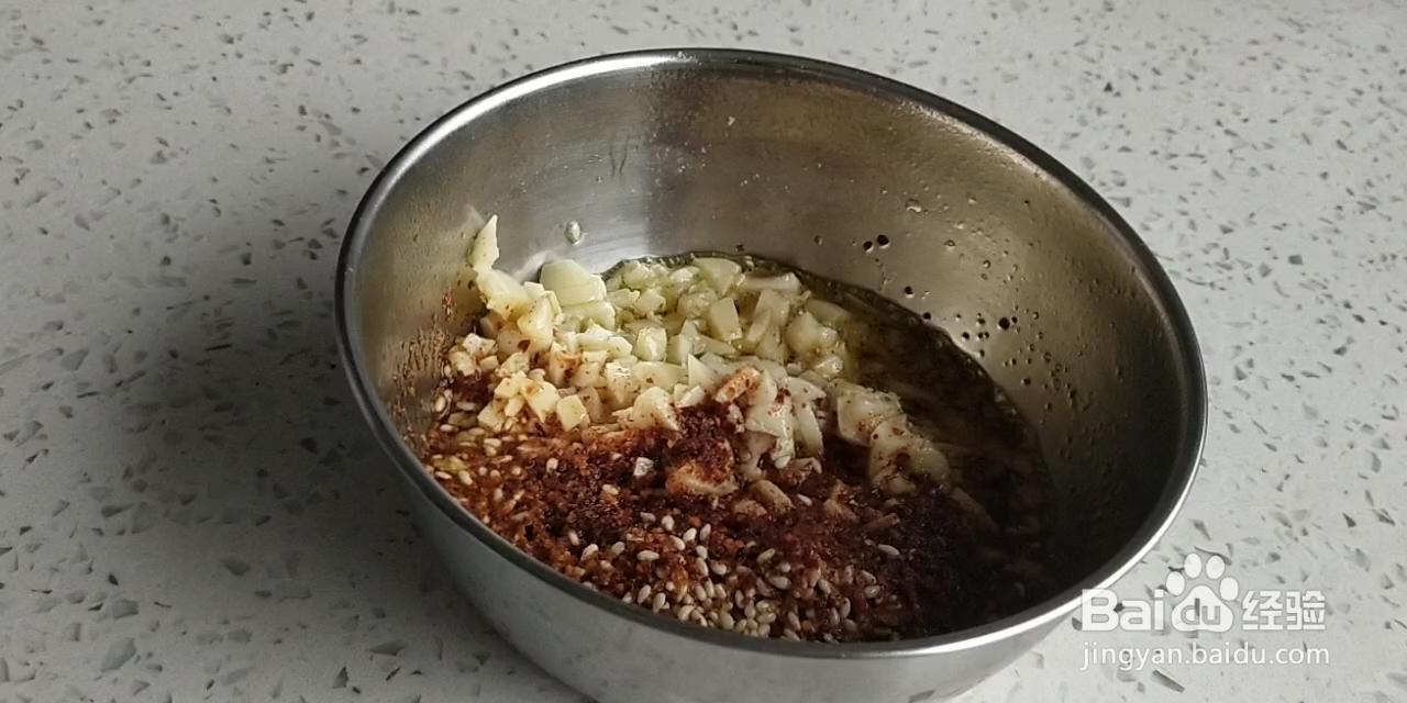 跟着做馋嘴的解暑开胃的凉拌茄子