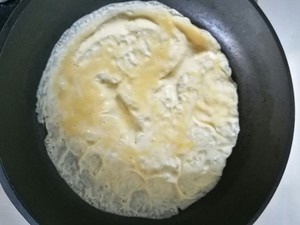 三伏吃烙饼摊鸡蛋怎么做