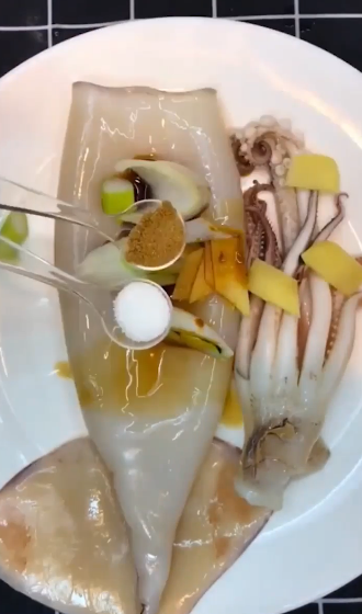 香辣鱿鱼怎么做?