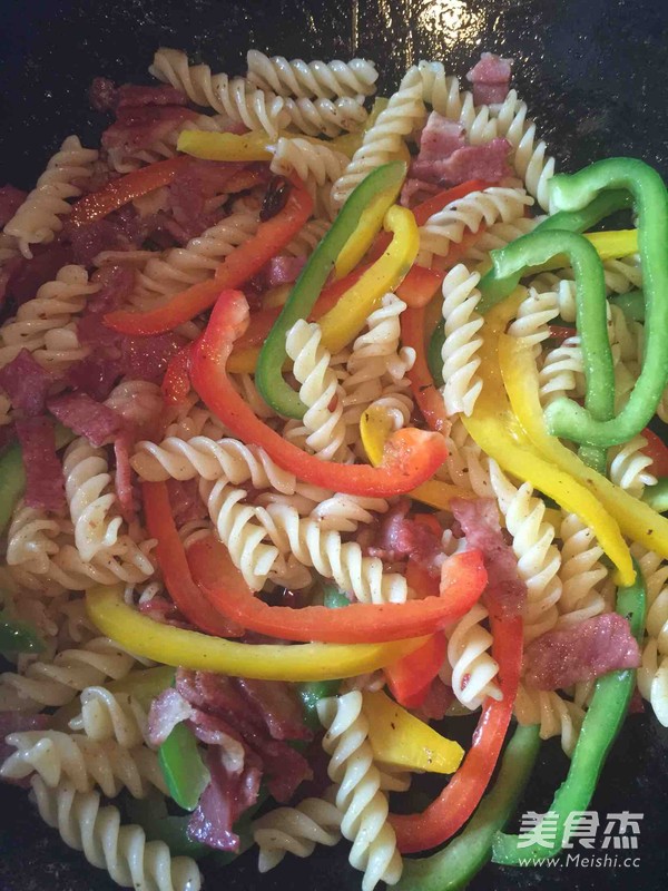 多彩意粉的做法