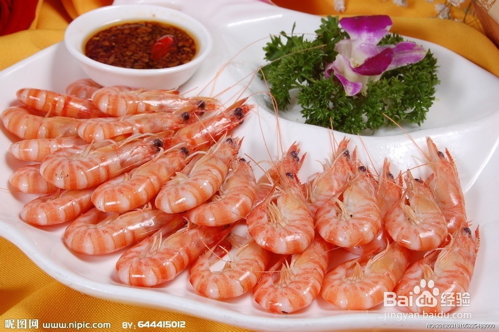 经期丰胸有妙招-边吃边大