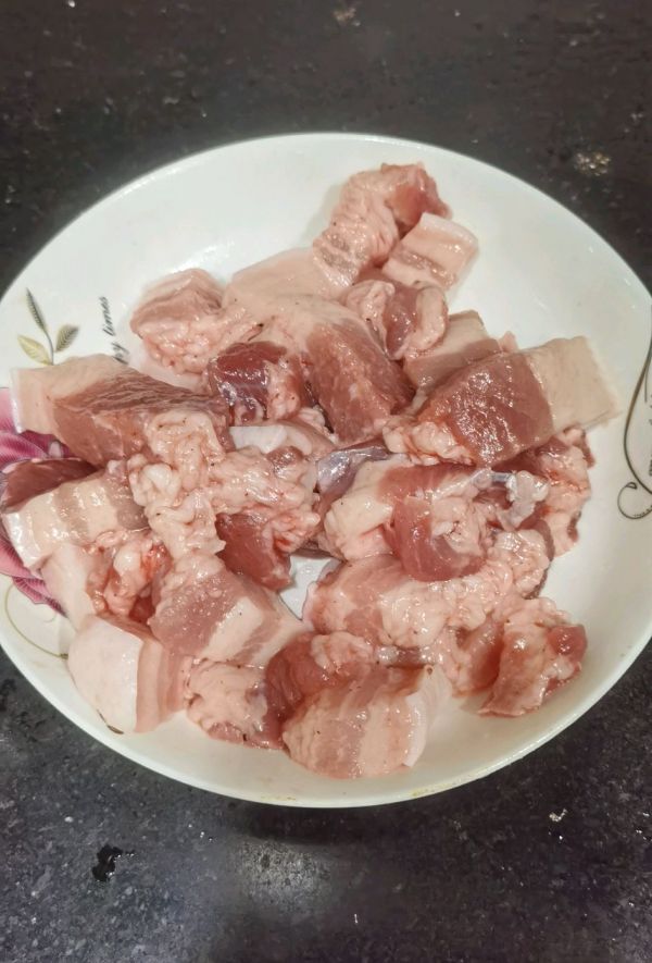 五花肉南乳炆莲藕