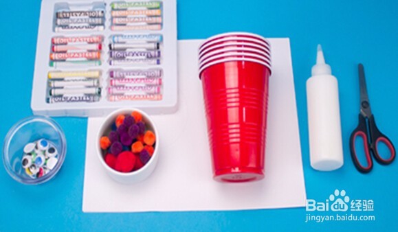 废旧物品味哆哆可爱小丑杯子的做法