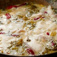 冬日必备的酸菜鱼火锅