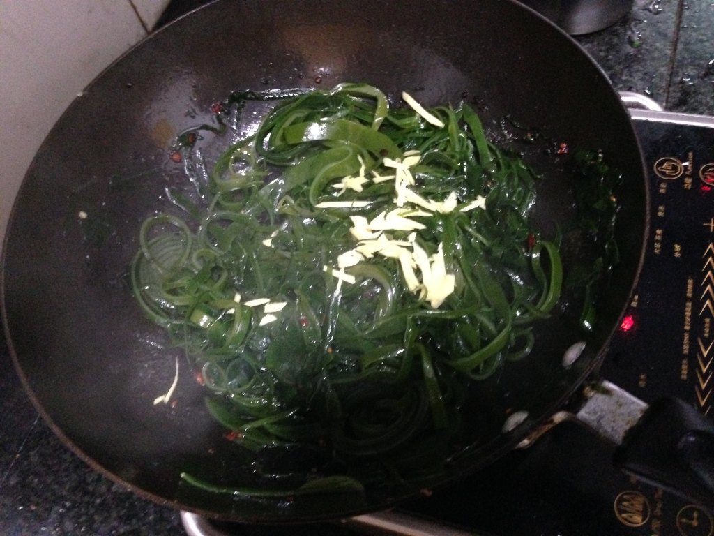香辣海带丝的做法，味道好极了！