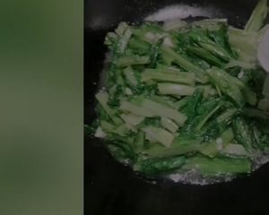清炒油麦菜制作方法