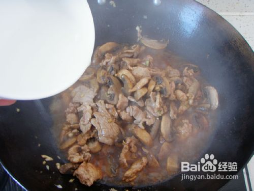 肉炒蘑菇怎么做