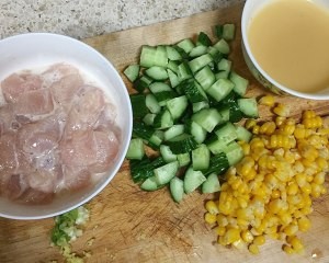 美味玉米鸡丁的做法