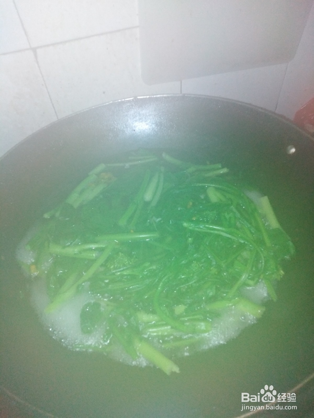 猪肉怎样炒青菜花？
