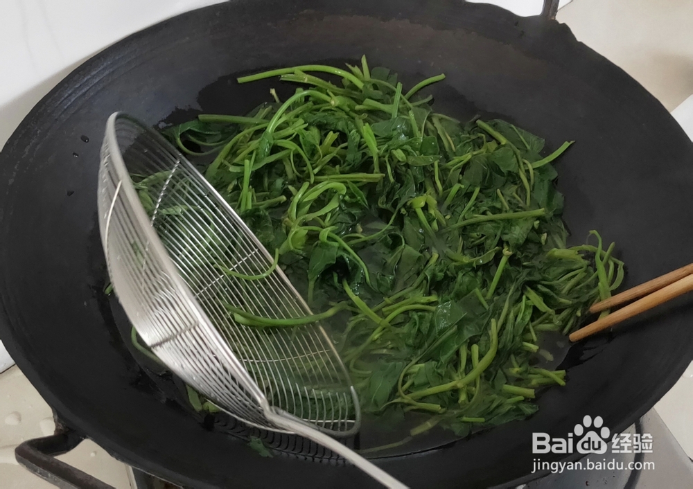 怎么吃都不腻的凉拌空心菜