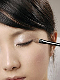 怎样化一个简单的日常妆