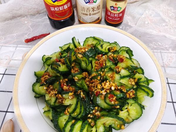 酸辣爽口蓑衣黄瓜