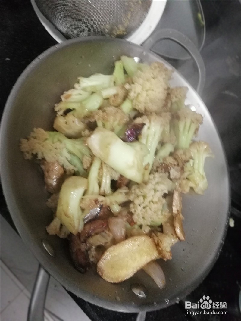 猪肉炒花菜瓣