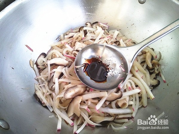 萝卜烧香菇怎样做