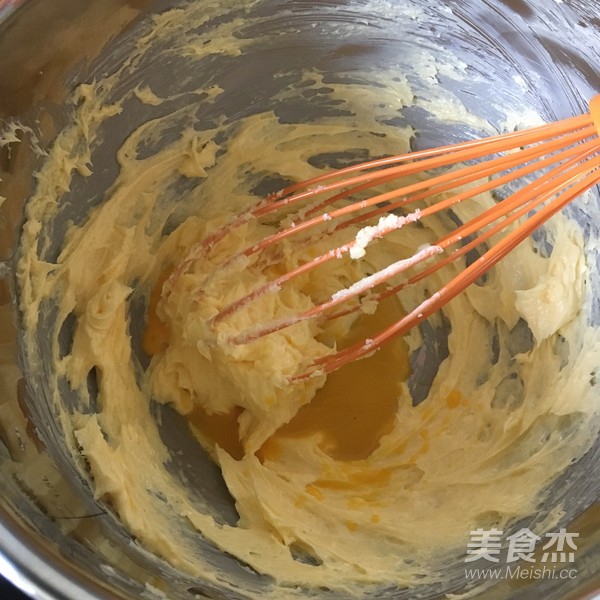 豆沙裱花杯子蛋糕