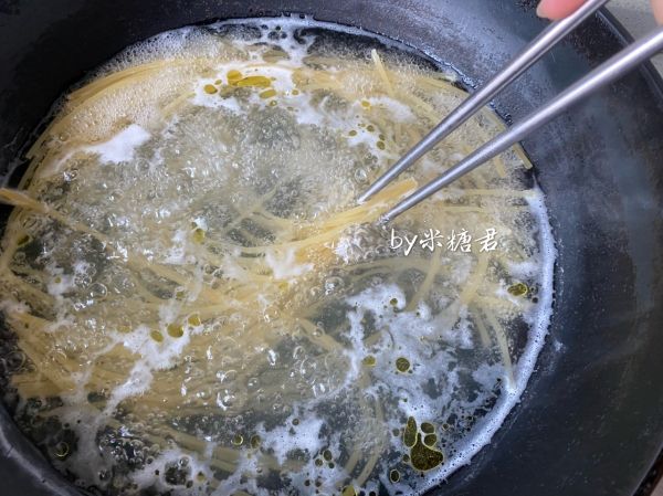 奶油培根意大利面