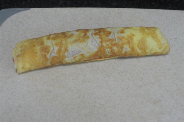 玉米渣花生粥胡萝卜鸡蛋卷