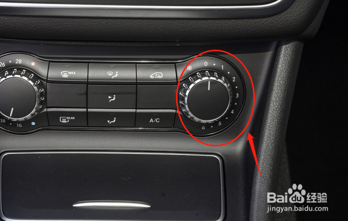 奔驰GLA汽车空调怎么调节