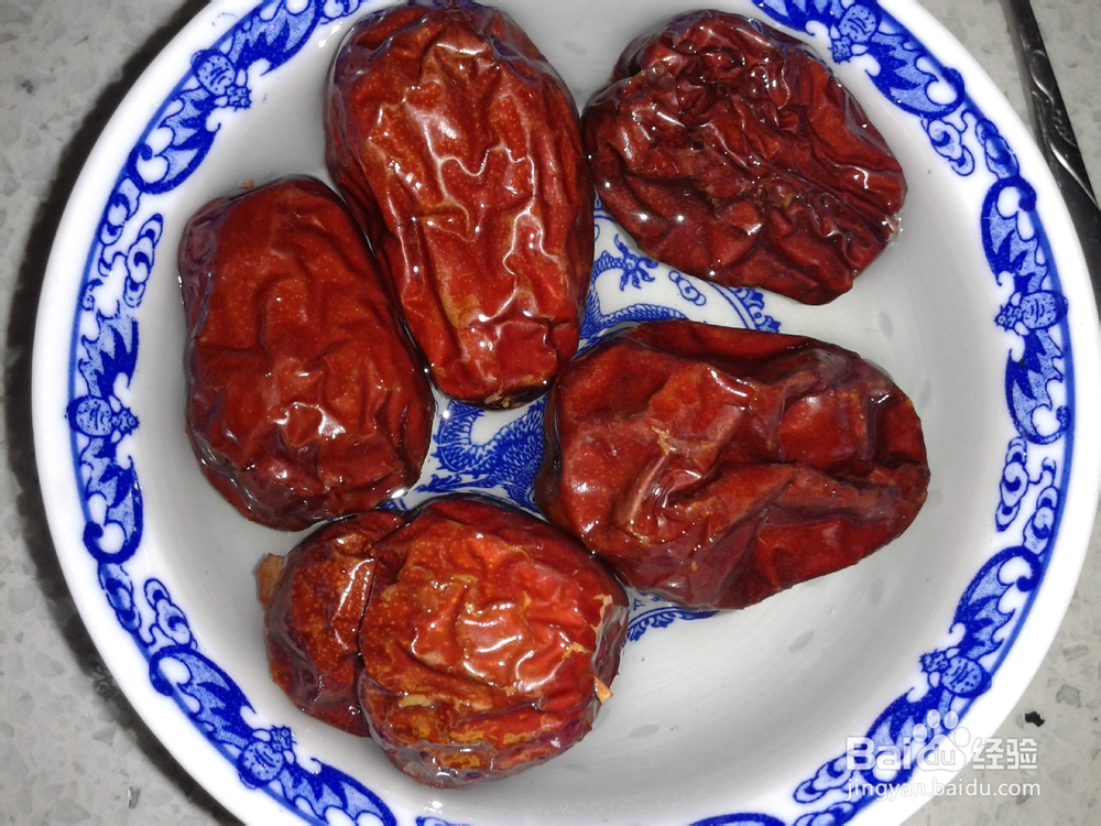 冬日暖身饮——红枣桂圆姜茶