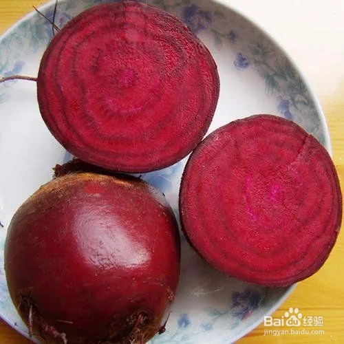 甜菜根牛奶饮