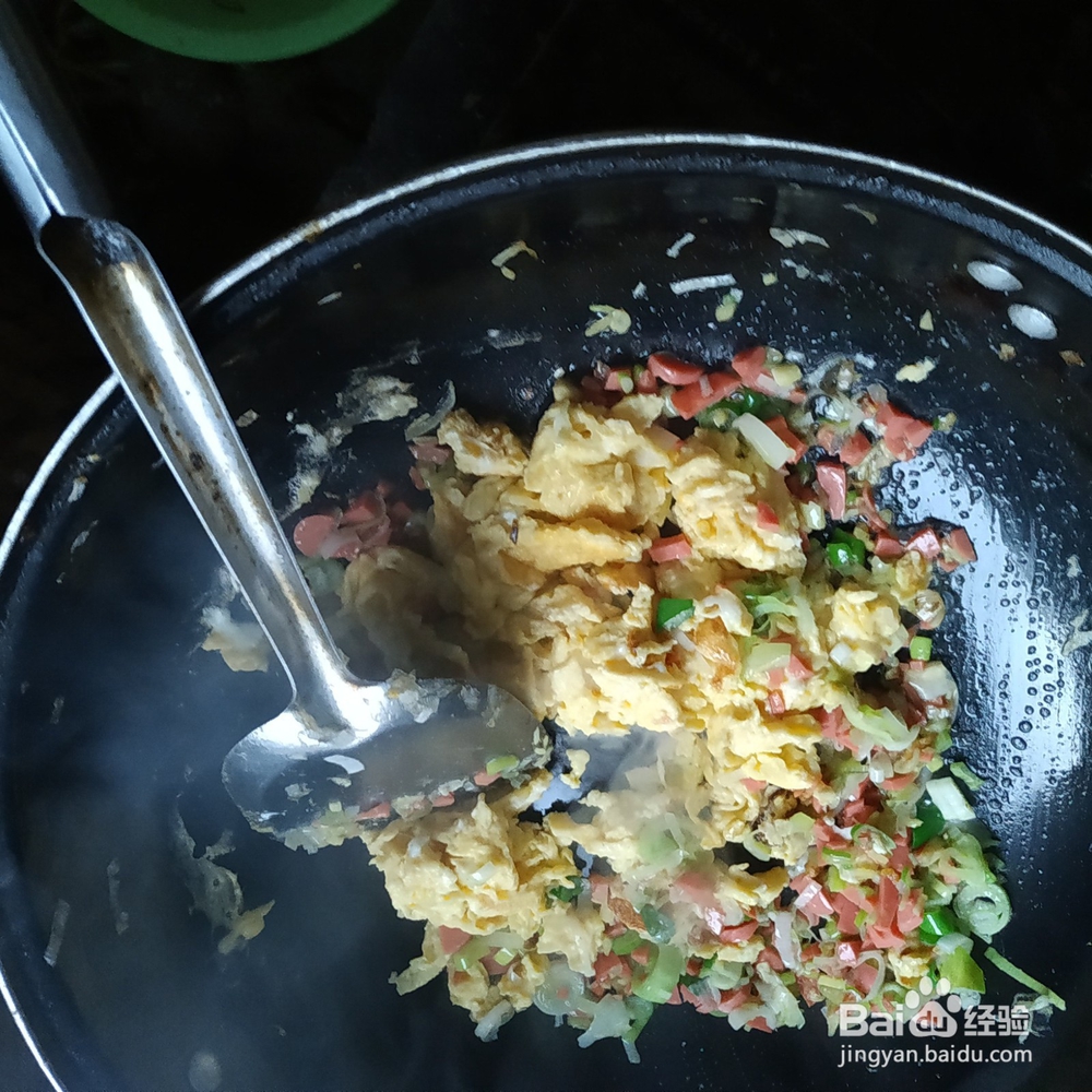 怎么给父母做一顿美味的鸡蛋火腿炒米饭