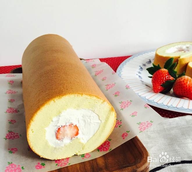 美味草莓蛋糕卷