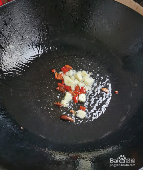 胡萝卜焖肉怎么做