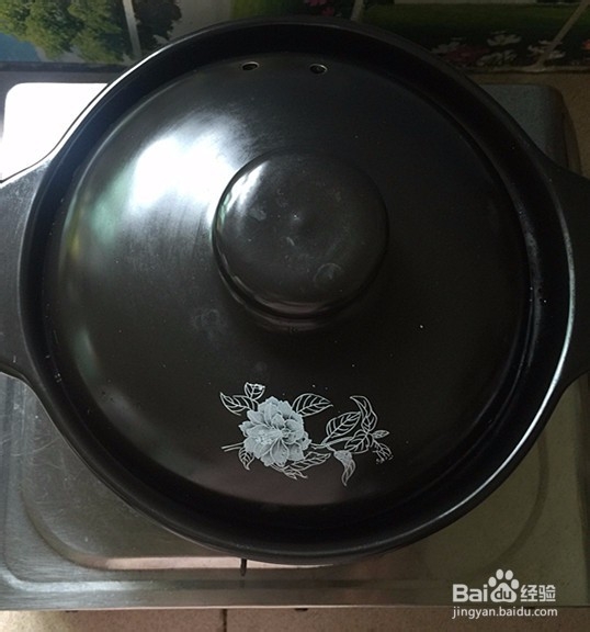 如何做出好吃的酸菜炖腊排骨