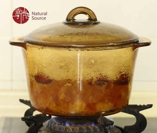 皂角米桃胶红枣炖奶