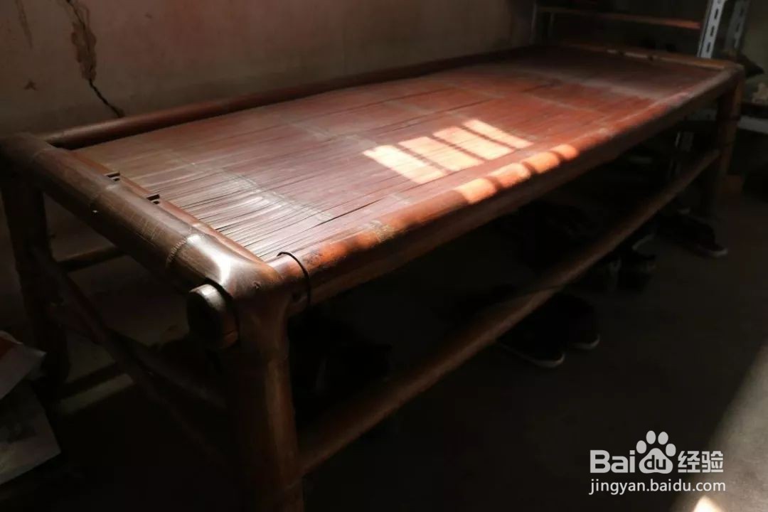 桌子晃动固定小窍门