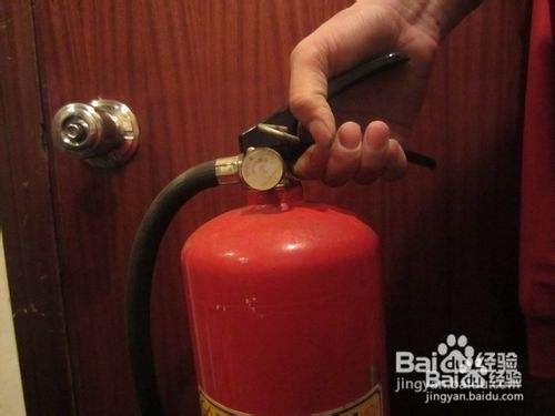 没火器灭火的使用方法
