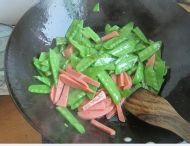 香肠荷兰豆做法