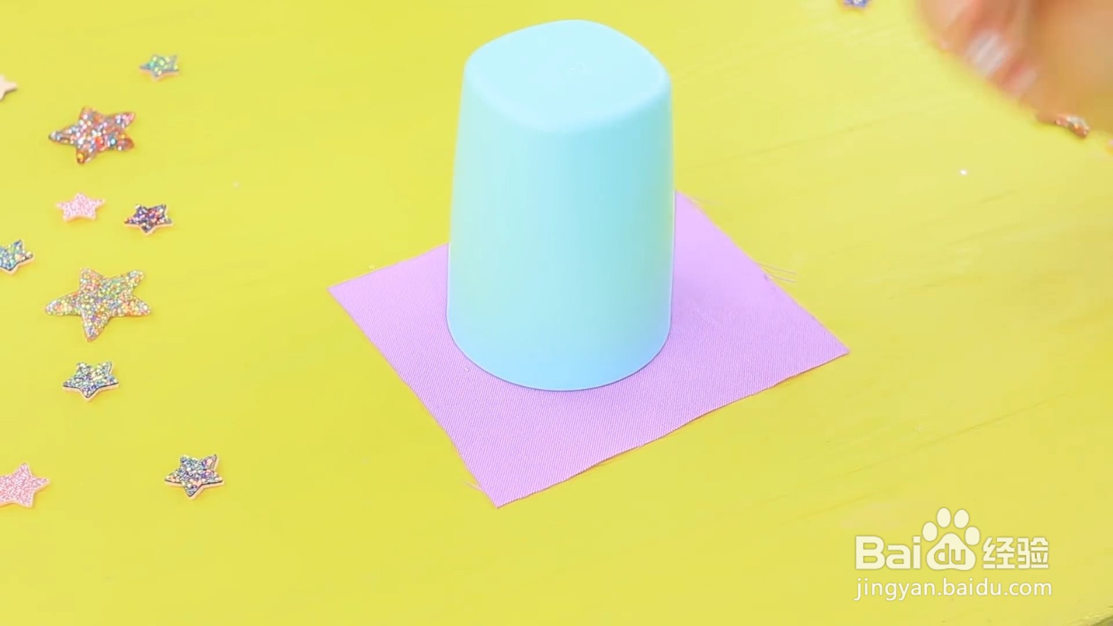 如何diy一个漂亮的惊喜娃娃
