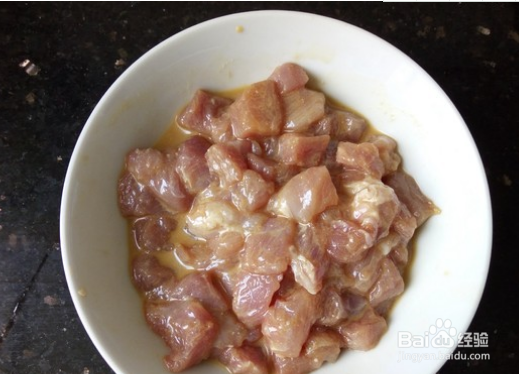 菠萝咕噜肉怎样做