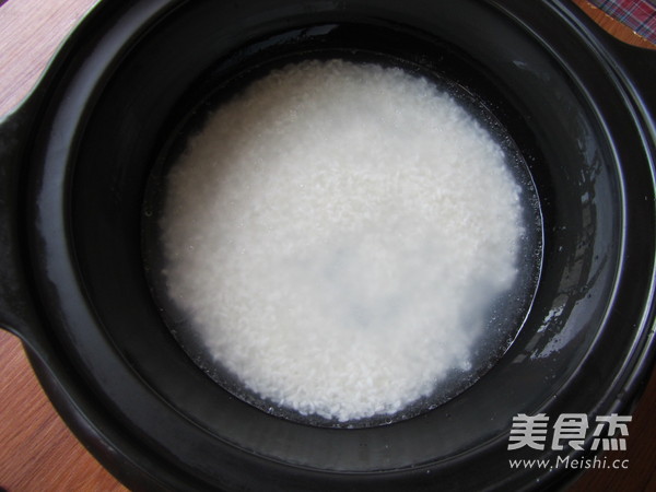 叉烧鸡腿煲仔饭