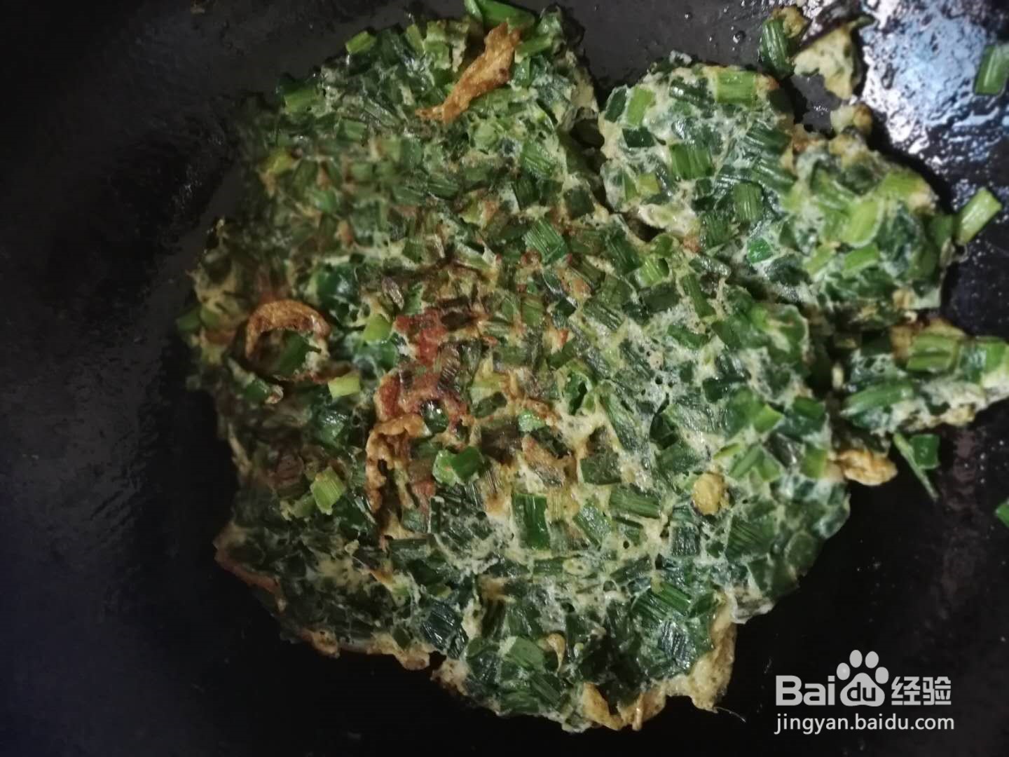 韭菜摊鸡蛋的做法