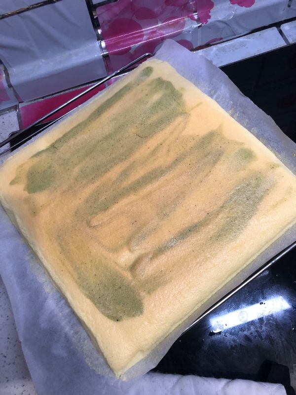 #令人羡慕的圣诞大餐#蓝莓酱圣诞树蛋糕卷