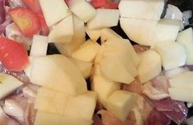 咖喱鸡胸肉土豆的做法