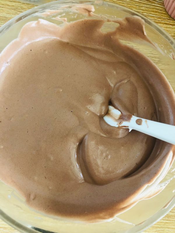 巧克力蛋糕三明治