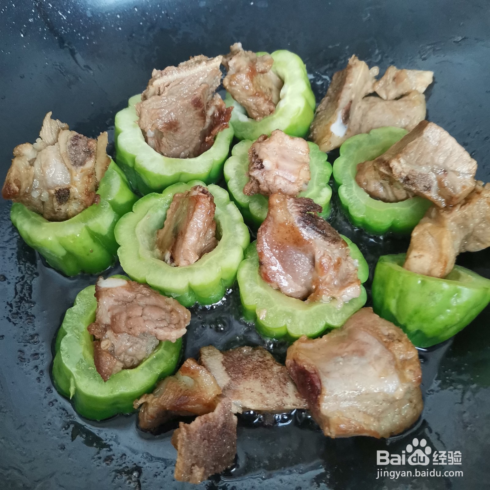 排骨与苦瓜的简单做法