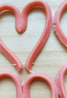 爱心火腿方便面的做法