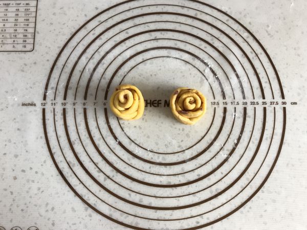 南瓜蔓越莓面包