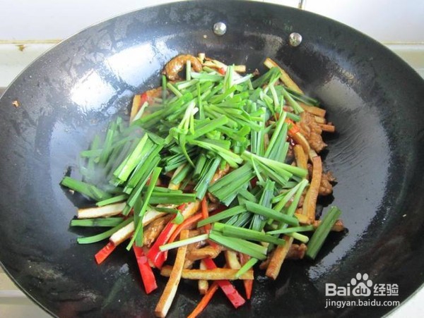 如何制作韭菜豆干炒羊肉