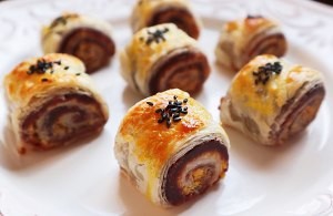 酥掉渣手抓饼蛋黄酥