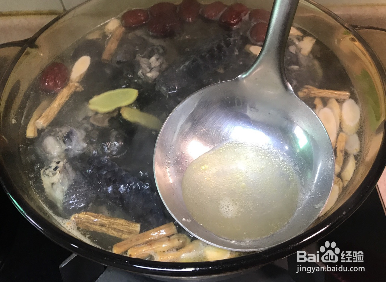 药膳乌鸡汤的做法